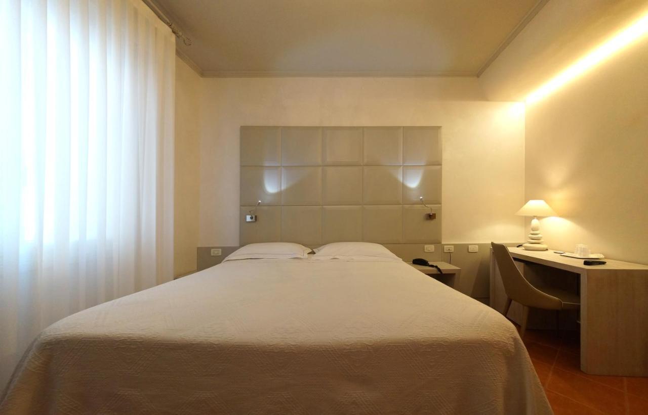 Albergo Morandi Реджо-нель-Емілія Екстер'єр фото
